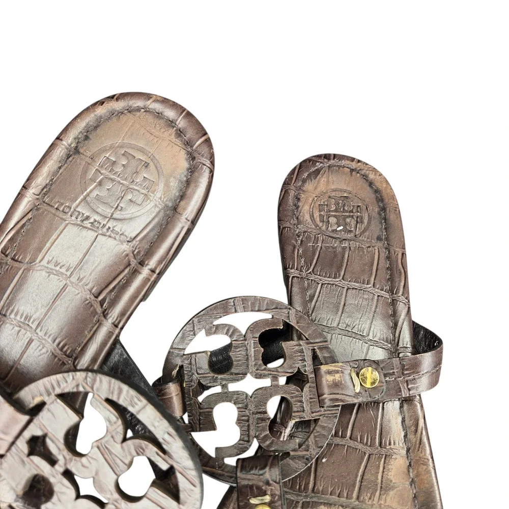 Tory Burch Miller Crocodile Embossed Brown Leather‎ Sandals Size: 9.5